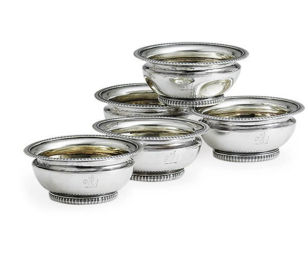 A SET OF FIVE GEORGE III SILVER SALT CELLARS,