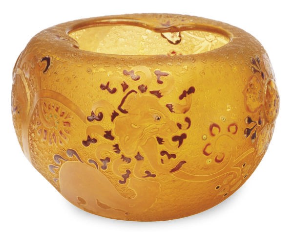 AN ENAMELED ETCHED GLASS BOWL WITH APPLIED BOSSES,