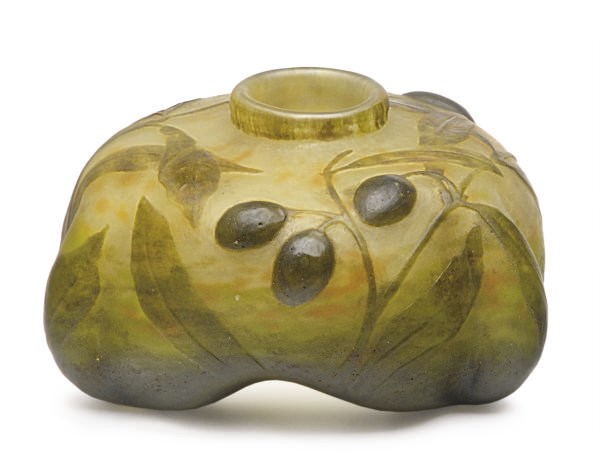 A FRENCH CAMEO GLASS WHEEL CARVED VASE,