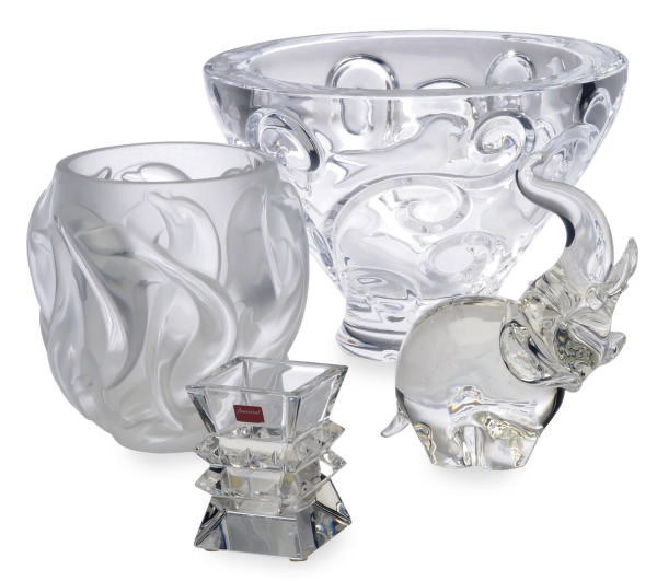 A FRENCH GLASS VASE, A 'VERONE' BOWL AND A CANDLESTICK, AND AN AMERICAN GLASS ELEPHANT,