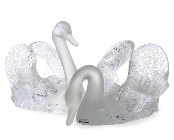 TWO FRENCH ETCHED GLASS MODELS OF SWANS FROM THE 'CYNES' SERIES,