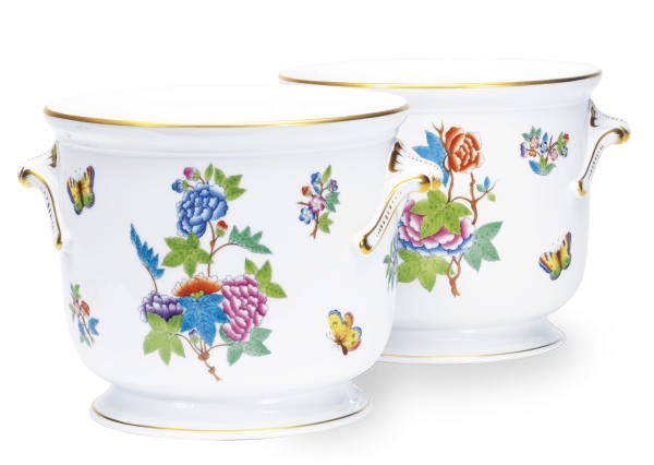 A SET OF SIX HUNGARIAN PORCELAIN JARDINERES IN THE 'QUEEN VICTORIA' PATTERN,
