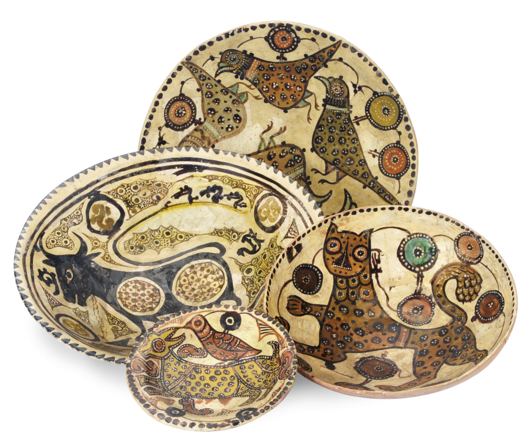 A GROUP OF SARI BOWLS AND DISHES,