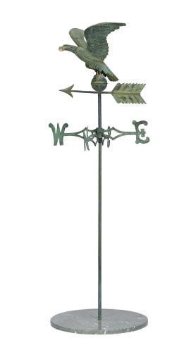 A MOLDED COPPER EAGLE WEATHERVANE,