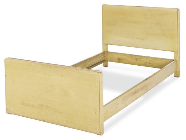 A PAIR OF MAPLE 'MODERN LIVING' BED FRAMES,