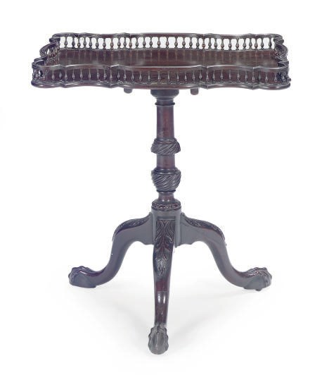 A GEORGE II MAHOGANY TILT-TOP TRIPOD TABLE,