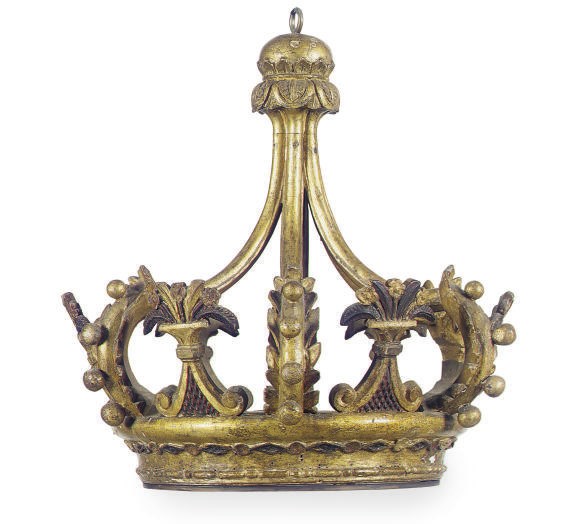 AN ITALIAN GILTWOOD AND DECORATED CORONA,