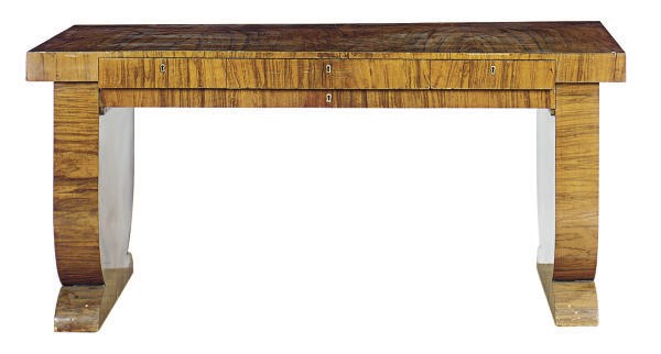 AN ART DECO WALNUT LIBRARY TABLE,