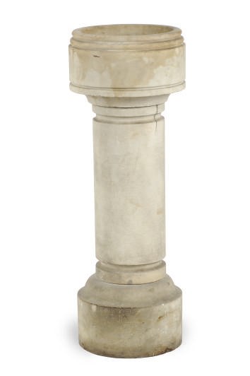 A WHITE MARBLE WATER BASIN,