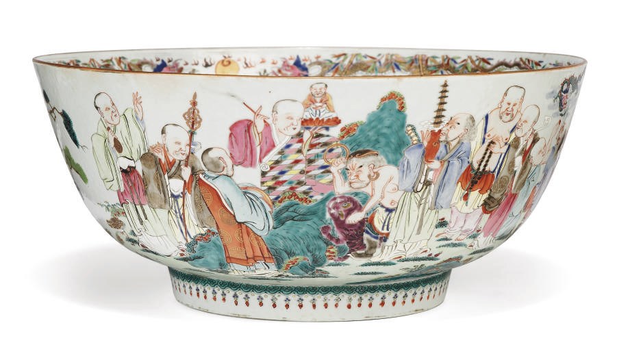 A LARGE CHINESE FAMILLE ROSE 'EIGHTEEN LUOHAN' PORCELAIN PUNCH BOWL