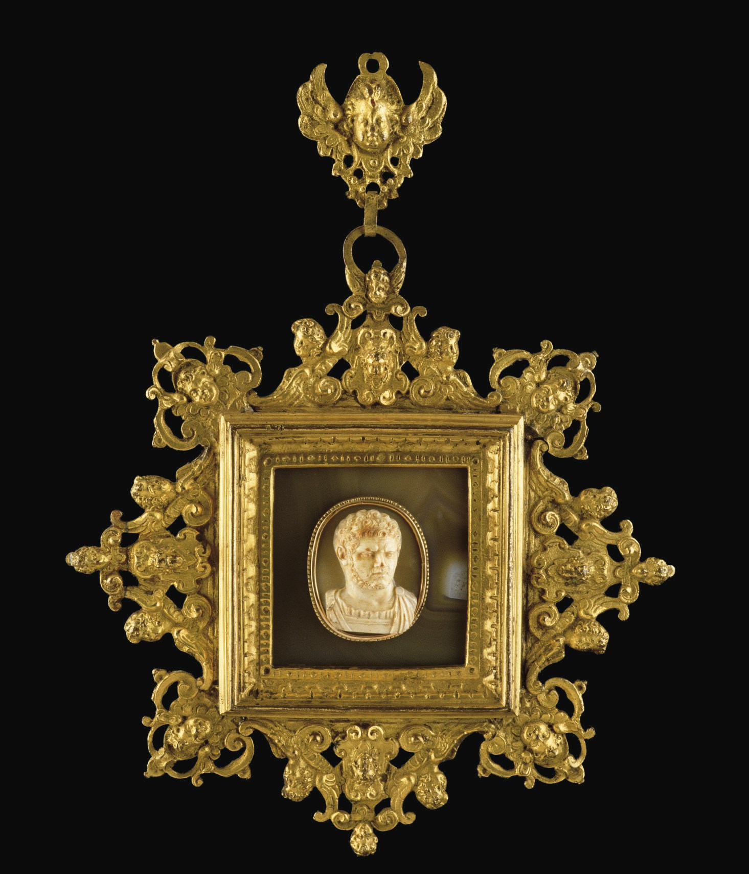 CAMEE OVALE EN AGATE SCULPTEE REPRESENTANT UN BUSTE DE CARACALLA