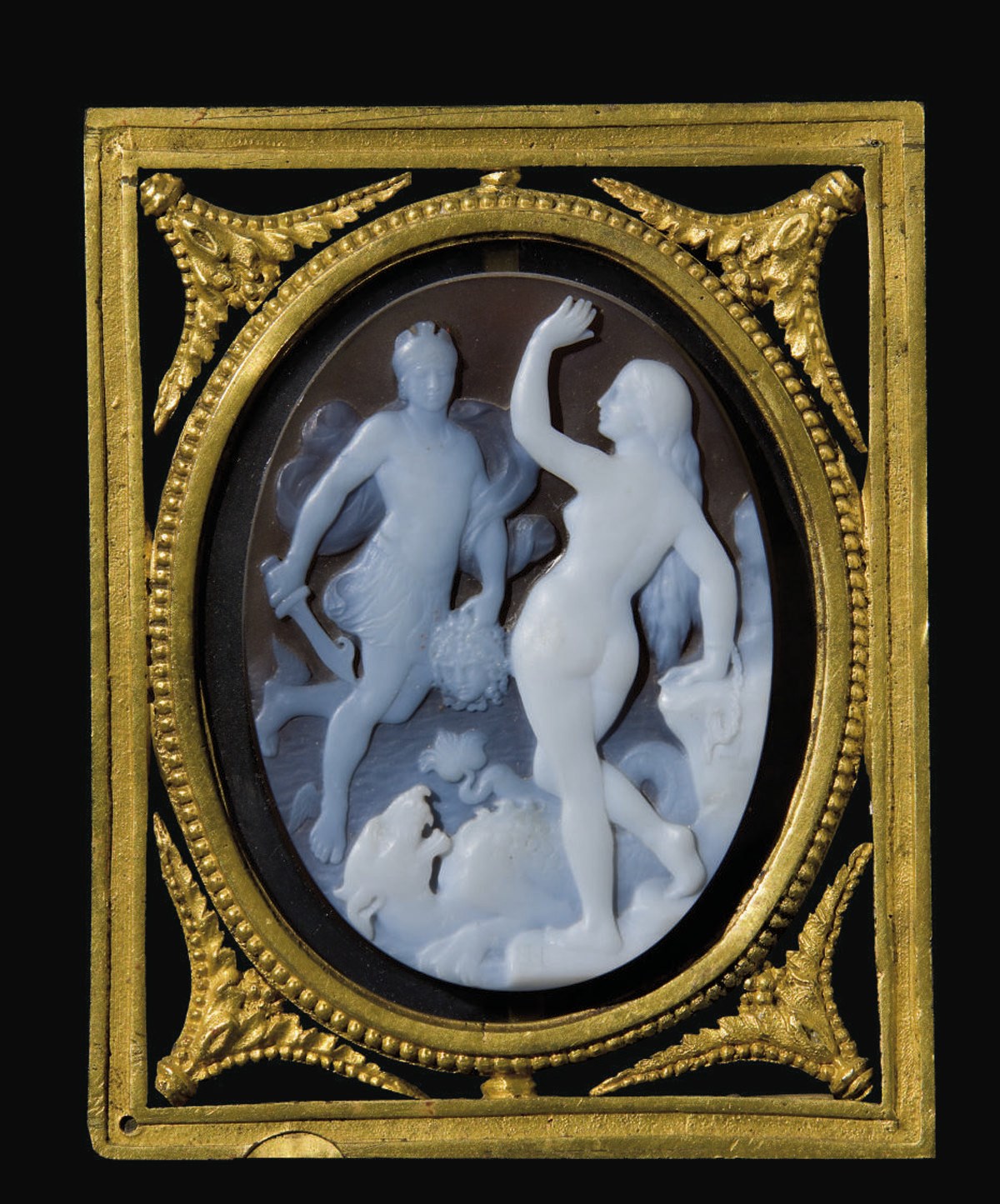 CAMEE OVALE EN AGATE SCULPTEE REPRESENTANT PERSEE ET ANDROMEDE