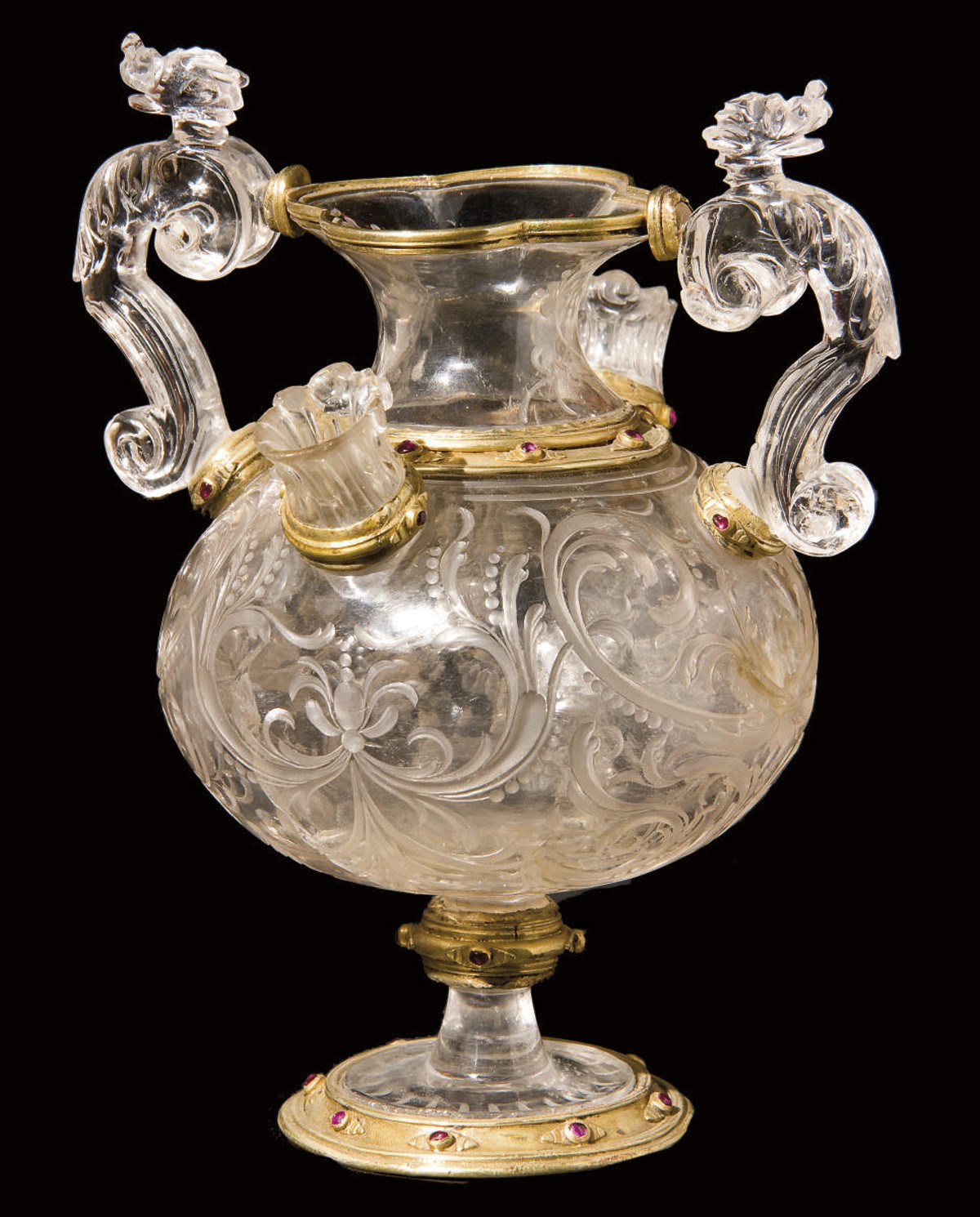 POT A BOUQUET EN CRISTAL DE ROCHE, VERMEIL ET RUBIS