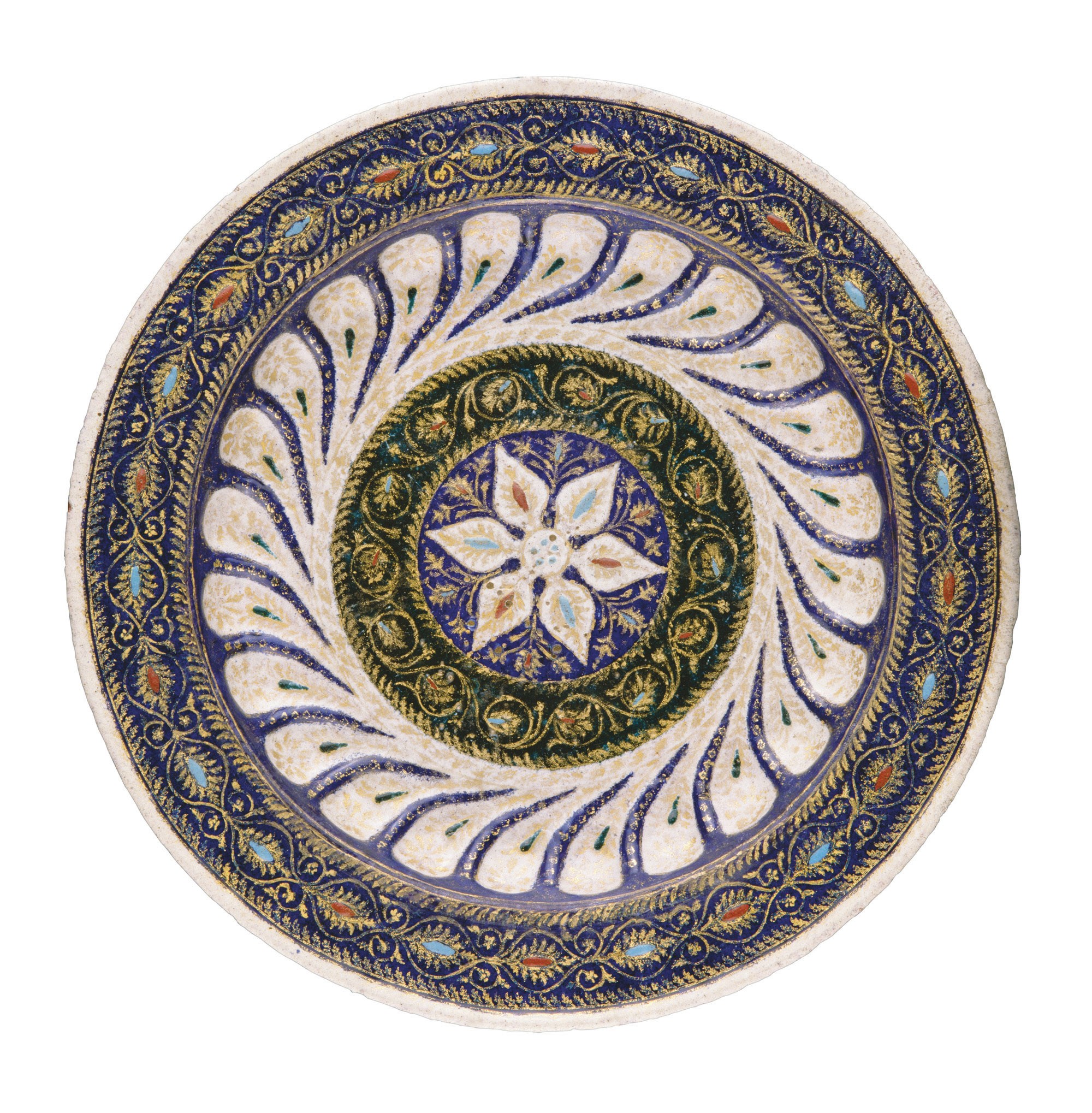ASSIETTE EN EMAIL PEINT POLYCHROME PARTIELLEMENT DORE