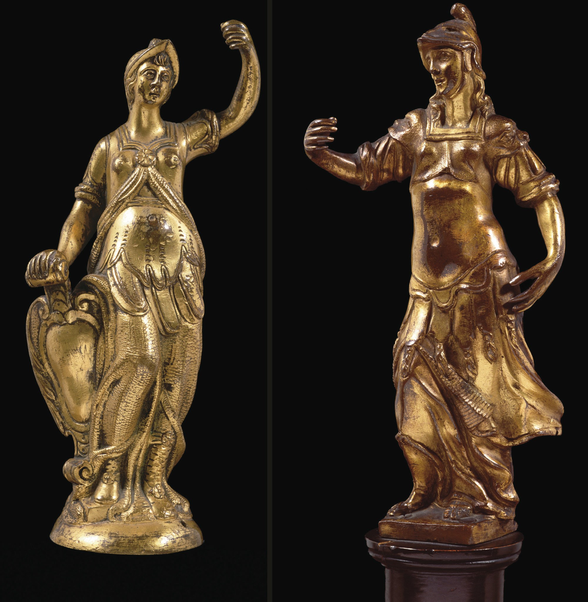 DEUX STATUETTES REPRESENTANT MINERVE ET MARS