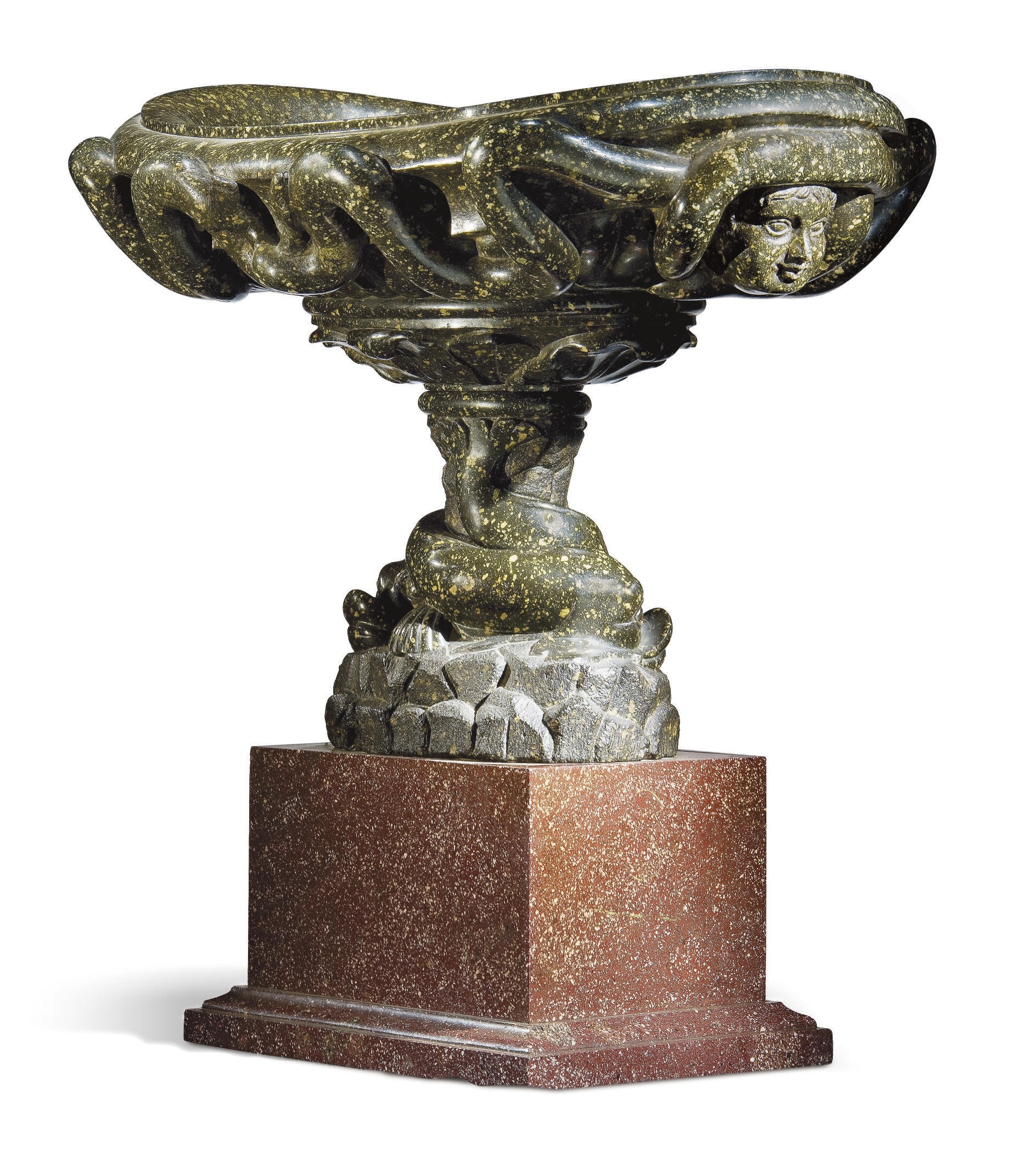 VASQUE DE STYLE BAROQUE