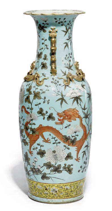 A CHINESE 'EMPRESS DOWAGER' BALUSTER VASE