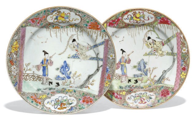 A MATCHED PAIR OF CHINESE EXPORT FAMILLE ROSE DISHES