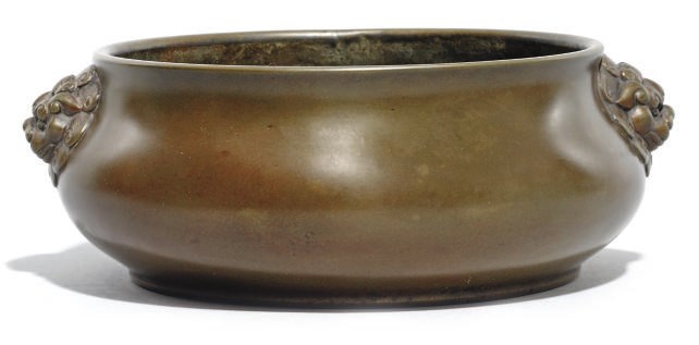A CHINESE BRONZE CENSER