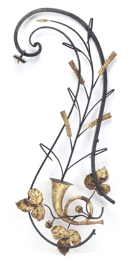 A FRENCH WROUGHT-IRON WALL SHOP SIGN WALL BRACKET