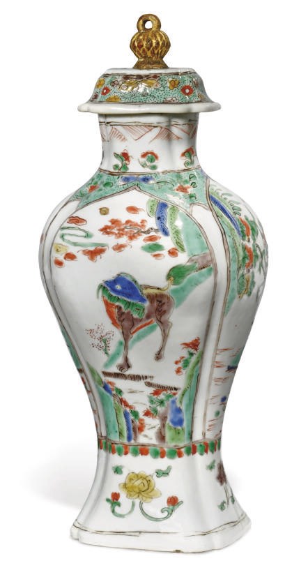 A CHINESE FAMILLE VERTE VASE AND COVER