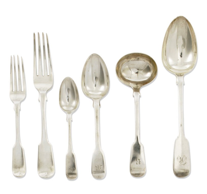 A COLLECTED GEORGE III/VICTORIAN SILVER PART TABLE SERVICE OF FIDDLE PATTERN FLATWARE