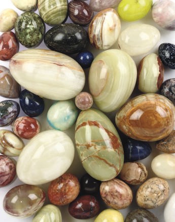 A COLLECTION OF FIFTY TWO SPECIMEN MARBLE MINERAL EGGS