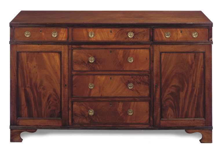 A MAHOGANY SIDEBOARD