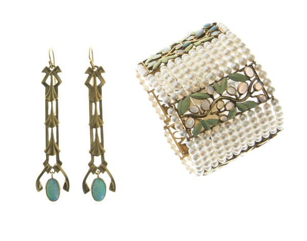 A GROUP OF CULTURED PEARL, OPAL, ENAMEL AND GOLD JEWELRY