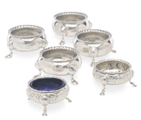 A SET OF FOUR SCOTTISH GEORGE III SALT CELLARS AND A PAIR OF GEORGE III SALT CELLARS,