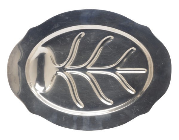 AN AMERICAN SILVER OVAL WELL AND TREE PLATTER,