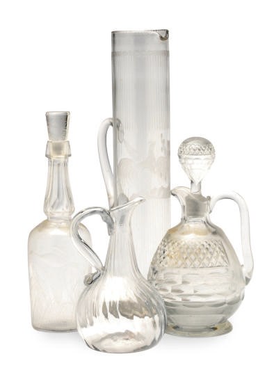 A GROUP OF GLASS DRINKWARE,