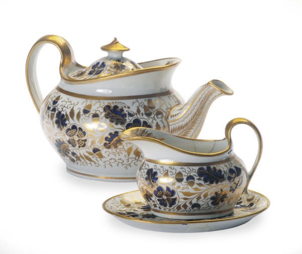 AN ENGLISH PORCELAIN TEA SERVICE,