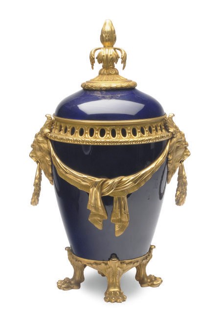 A SEVRES-STYLE COBALT BLUE-GROUND GILT BRONZE-MOUNTED POTPOURRI VASE AND COVER,