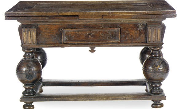 A DUTCH OAK DRAW-LEAF LIBRARY TABLE,