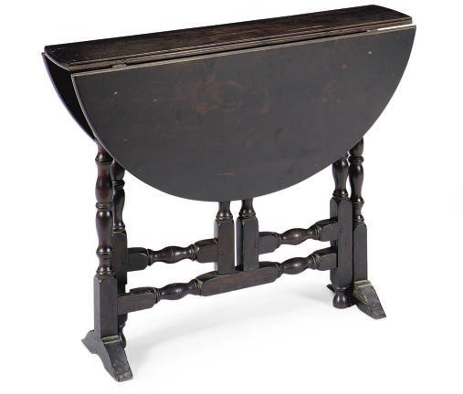 A MAPLE GATE-LEG DROP-LEAF TABLE,