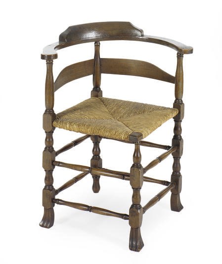 AN AMERICAN MAPLE ROUNDABOUT CHAIR,