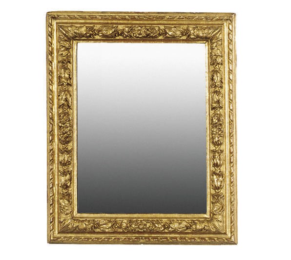 AN ITALIAN GILTWOOD MIRROR,