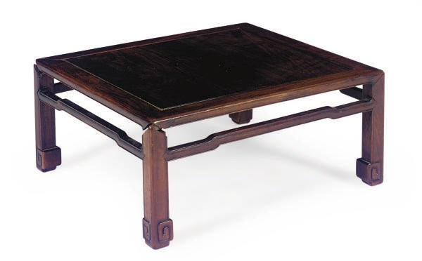 A CHINESE HONGMU LOW TABLE,