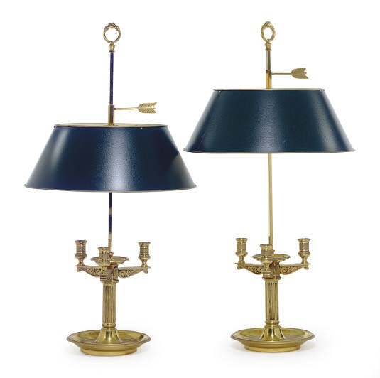 A PAIR OF GILT-BRONZE THREE-LIGHT BUILLOTTE LAMPS,