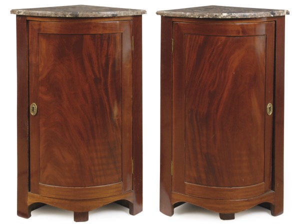 A PAIR OF FRENCH MAHOGANY AND MARBLE-TOP ENCOIGNURES,