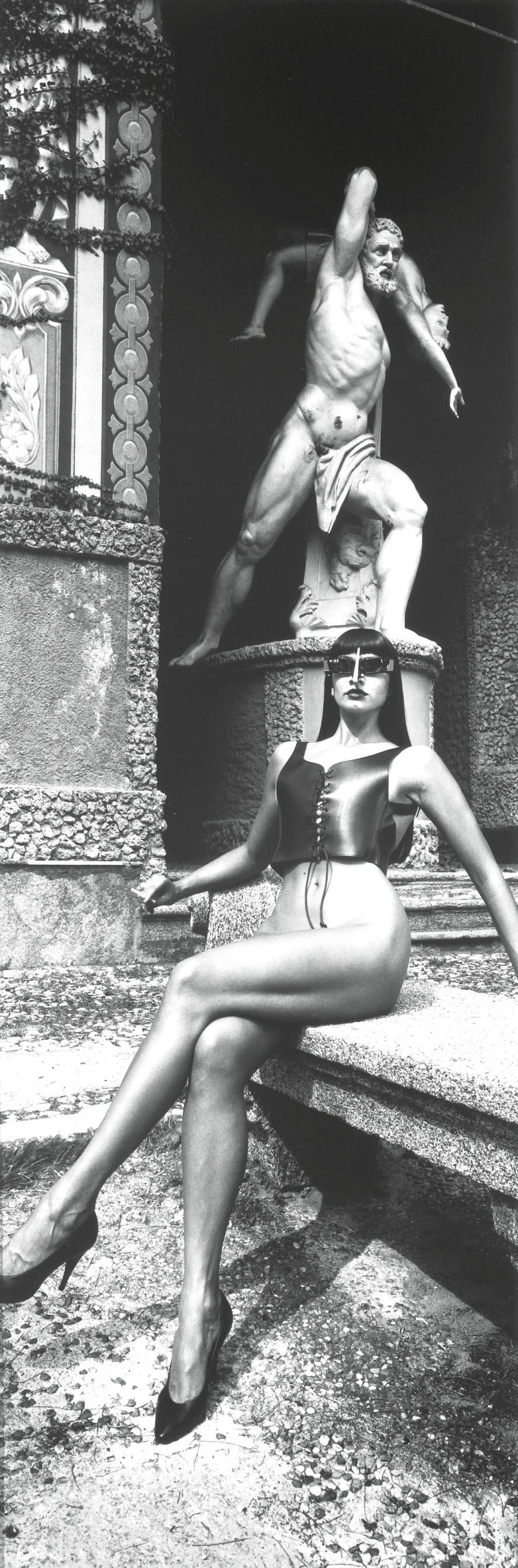 HELMUT NEWTON (1920-2004)