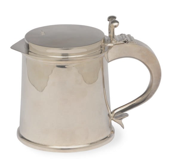 AN EDWARD VIII SILVER TANKARD,