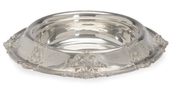 AN AMERICAN SILVER BOWL WITH AN EVERTED RIM,