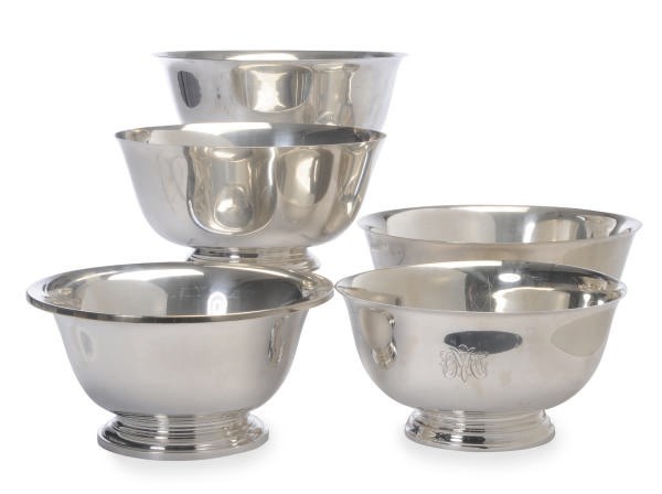 AN ASSEMBLED SET OF FIVE AMERICAN SILVER BOWLS IN GRADUATED SIZES,