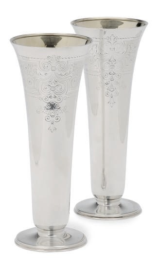 A PAIR OF AMERICAN SILVER SMALL TRUMPET VASES,