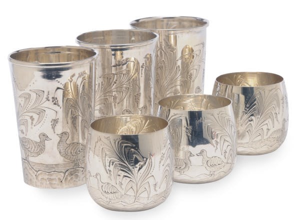 A SET OF TWELVE ITALIAN SILVER BEAKER CUPS AND TUMBLERS,