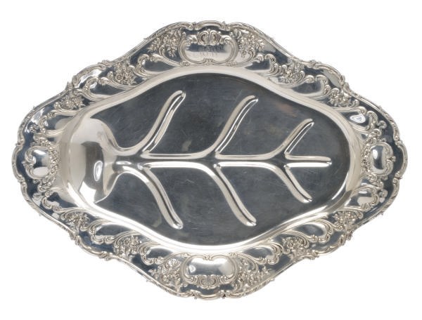 AN AMERICAN SILVER CARVING DISH,