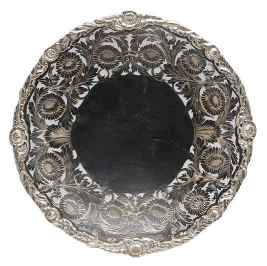 AN EDWARD VIII SILVER SERVING PLATE,