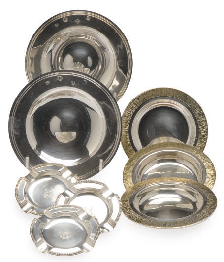 A GROUP OF ELIZABETH II SILVER DISHES,